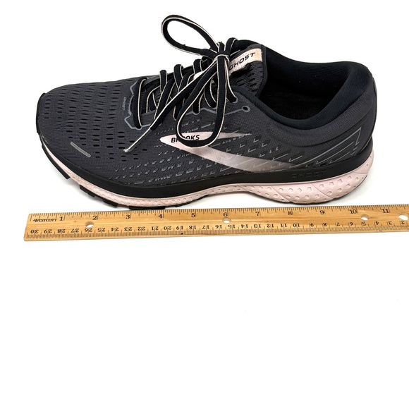 Brooks Ghost 13 Pale Pink & Dark Charcoal Grey Ombré Athletic Shoes - Picture 10 of 11